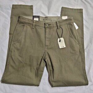 Levi's Men’s XX Chino Slim Taper Stretch 30x32(31x32) Green Pants NWT